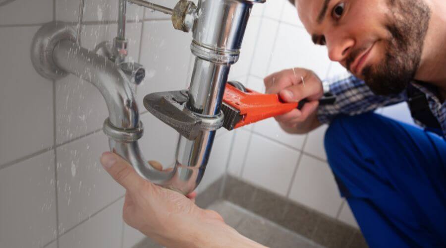 Local tankless water heater installation in Laquey, MO